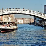 Residenza Ponte Degli Scalzi